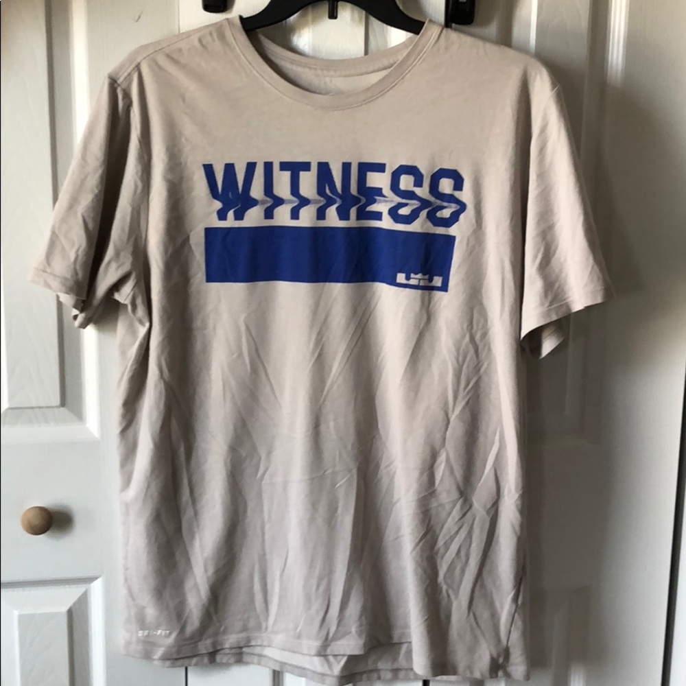 Nike T-shirt